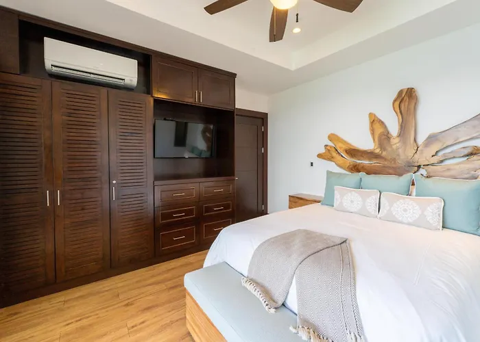 360 Splendor 104a-ocean View 2 Br Condo-breakfast Included! Playa Flamingo