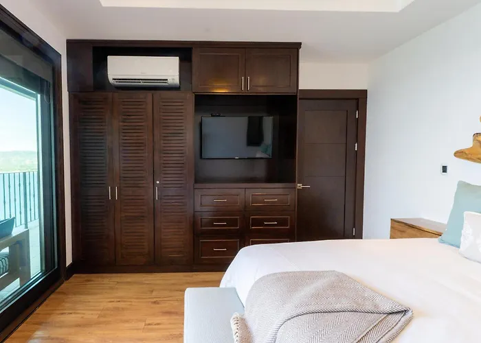 360 Splendor 104a-ocean View 2 Br Condo-breakfast Included! Apartamento Playa Flamingo